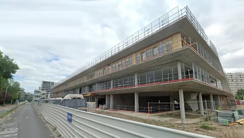 Retail in Gennevilliers to rent - Construction Photo - Image 2 of 12