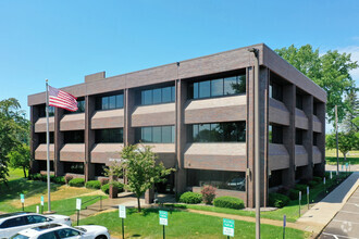 4570 Churchill St, Shoreview, MN for rent Building Photo- Image 1 of 4