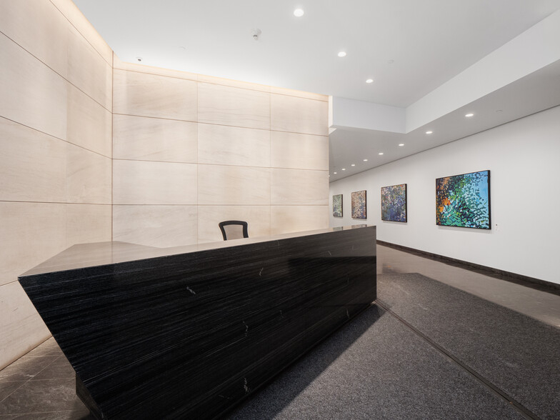 110 E 60th St, New York, NY for rent - Lobby - Image 2 of 13