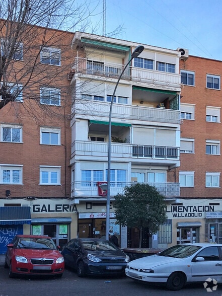 Calle Valladolid, Alcorcón, Madrid for sale - Building Photo - Image 2 of 2