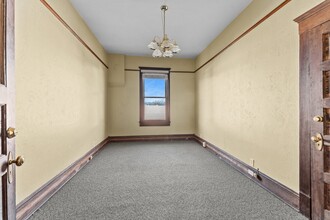 1 E Apache St, Wickenburg, AZ for rent Interior Photo- Image 1 of 1