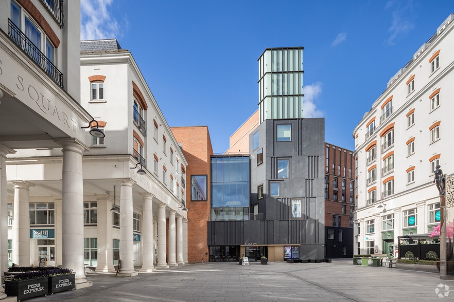 Talbot St, Belfast to rent - Building Photo - Image 2 of 4