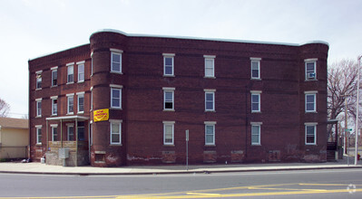 1060 Chicopee St, Chicopee, MA for sale Primary Photo- Image 1 of 1