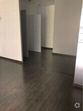 Retail in Cuenca, Cuenca to rent Interior Photo- Image 2 of 11