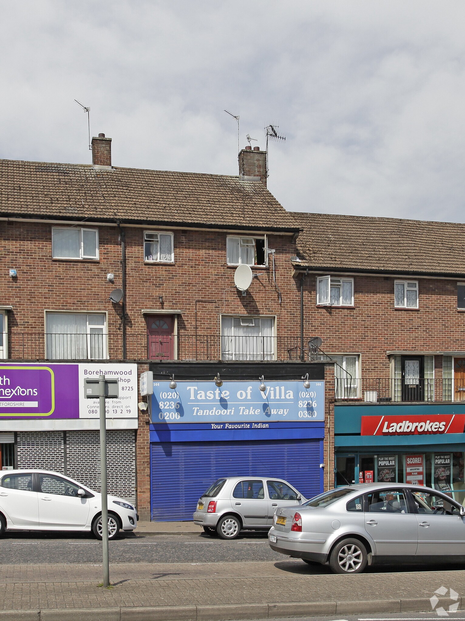 144 Manor Way, Borehamwood for sale Primary Photo- Image 1 of 1