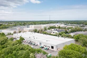 100-136 Charlotte Ave, Hicksville, NY - aerial  map view