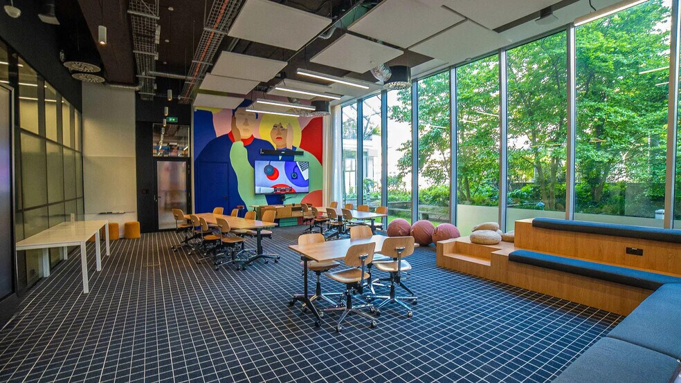 Office in Paris to rent - Building Photo - Image 2 of 6