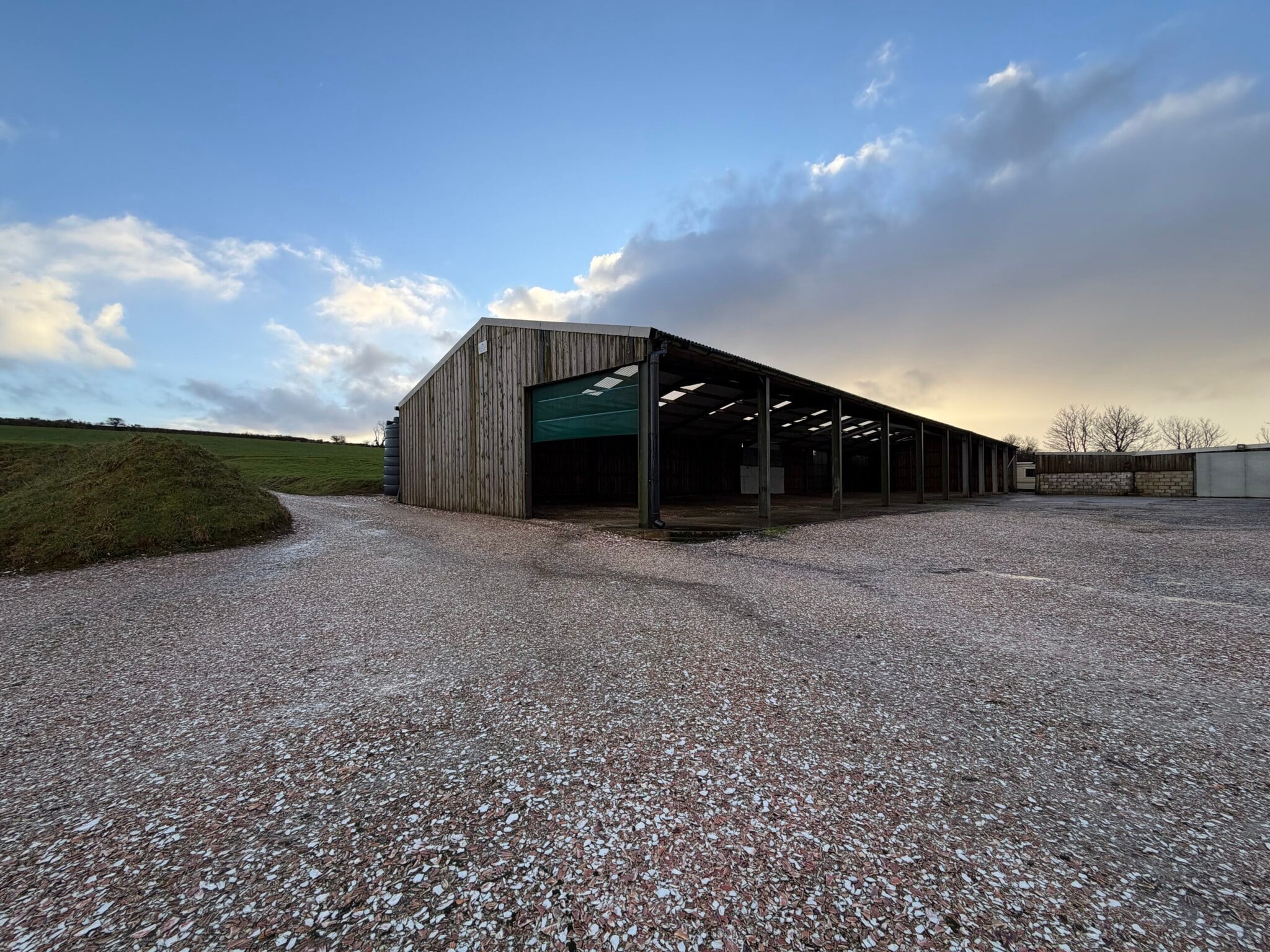 Tregolls, Stithians to rent Building Photo- Image 1 of 5