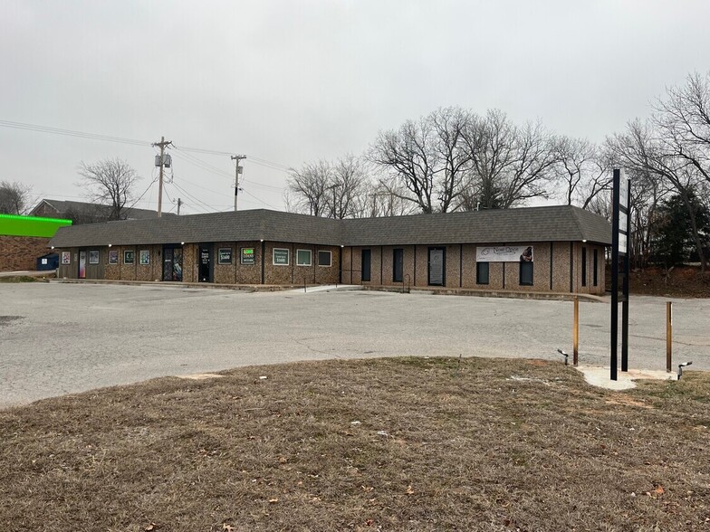 44 S Highway 81, Duncan, OK to rent - Primary Photo - Image 1 of 1