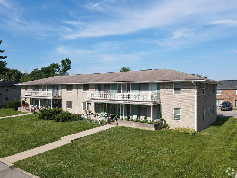 4521 Park Forest Ct, Indianapolis, IN for sale - Primary Photo - Image 1 of 5