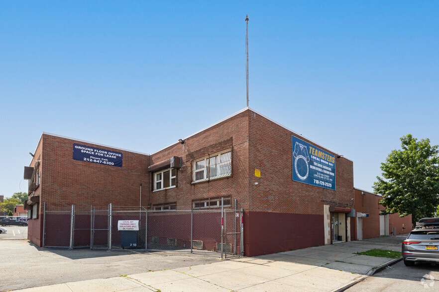 3243 49th St, Astoria, NY to rent - Building Photo - Image 1 of 23