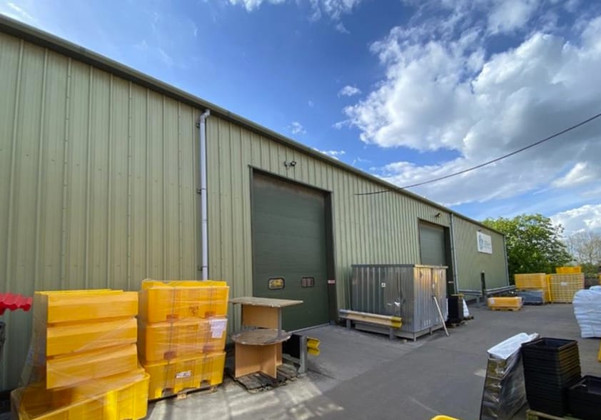 Lutterworth Rd, Leicester to rent - Building Photo - Image 3 of 3