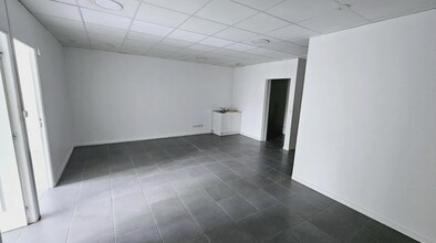 93 Avenue Pierre Sémard, Villiers-le-Bel to rent Interior Photo- Image 2 of 26