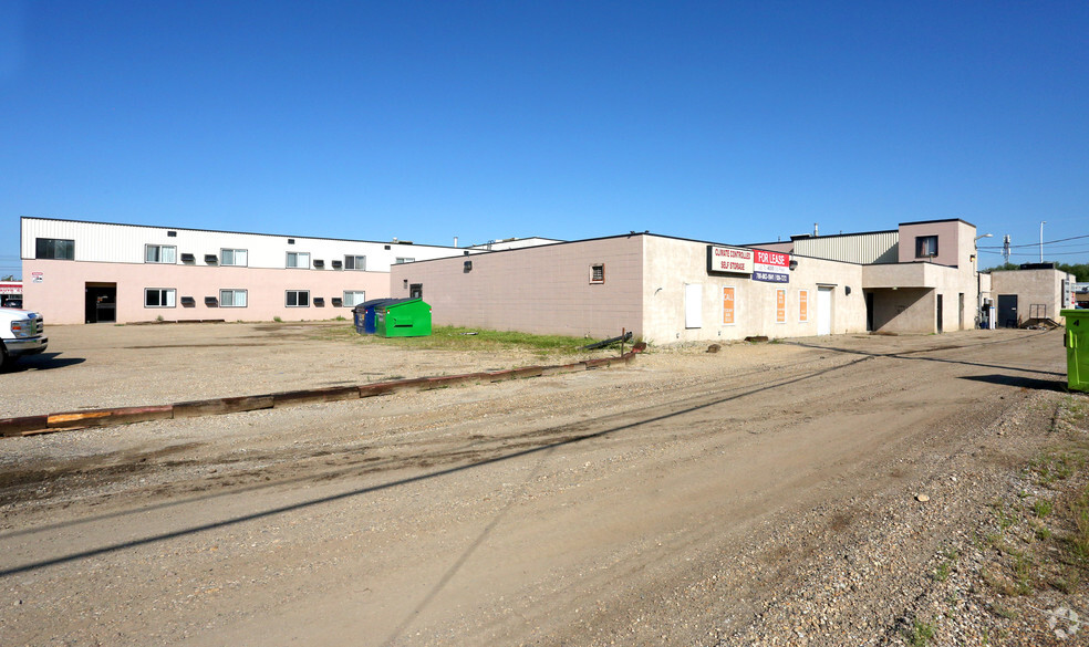 10219 100th Ave, Morinville, AB for sale - Building Photo - Image 2 of 4