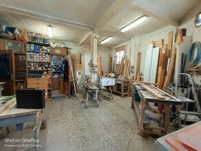 Retail in Madrid, Madrid to rent Interior Photo- Image 1 of 4