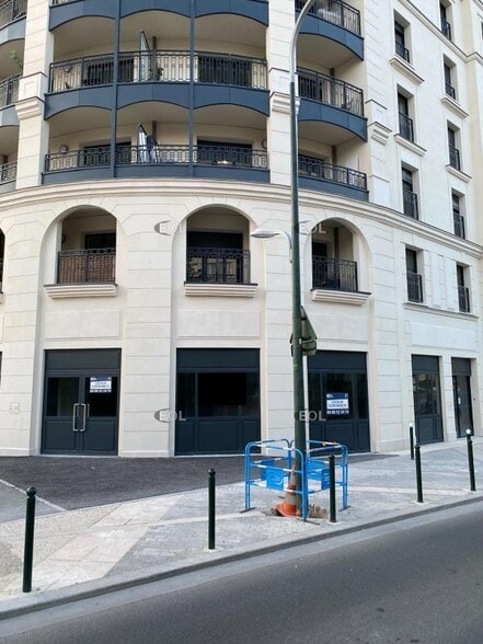 142 Rue De La Porte De Trivaux, Clamart to rent - Building Photo - Image 3 of 3