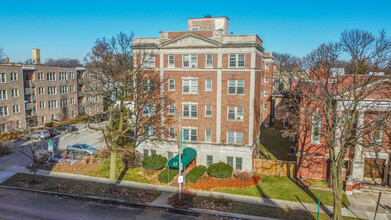 12 Washington Blvd, Oak Park, IL for sale Building Photo- Image 1 of 1