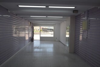 Retail in Sant Pere de Ribes, Barcelona to rent Interior Photo- Image 1 of 6
