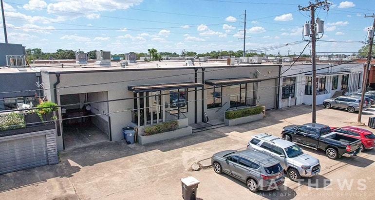 2331-2333 Farrington St, Dallas, TX for rent - Building Photo - Image 1 of 3