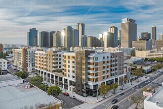 1340 S Hill St, Los Angeles, CA - AERIAL  map view