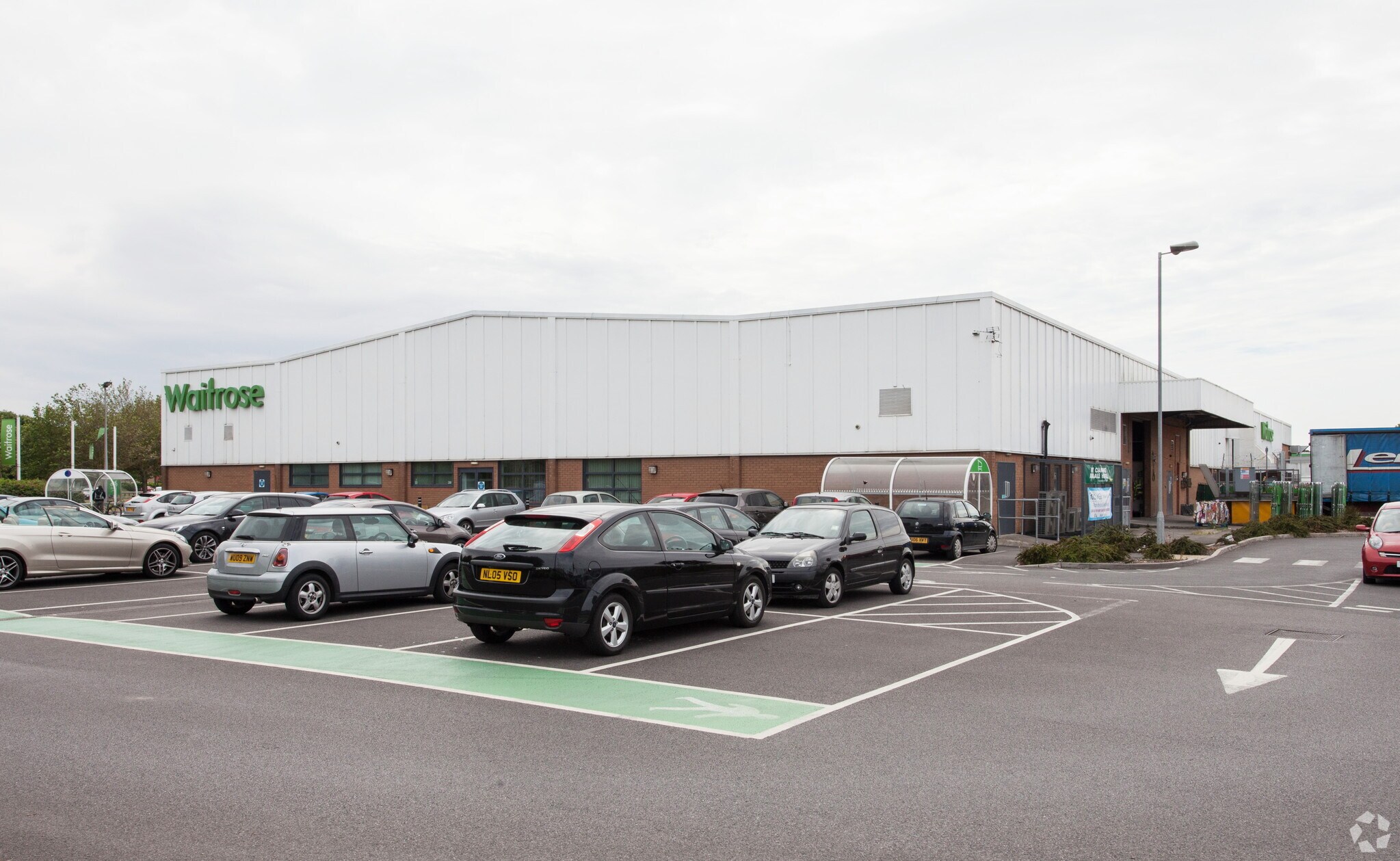 3-4 Phillips Rd, Weston Super Mare for sale Primary Photo- Image 1 of 1