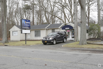 218 Ronkonkoma Ave, Ronkonkoma, NY for sale Primary Photo- Image 1 of 1