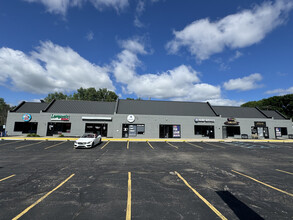 2038 Cass Lake Rd, Keego Harbor, MI for rent Building Photo- Image 1 of 2