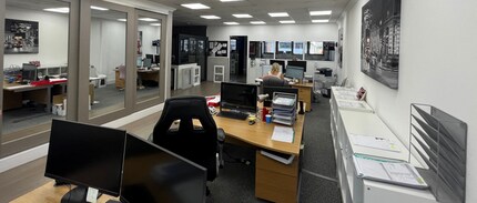 Dwight Rd, Watford to rent Interior Photo- Image 2 of 3