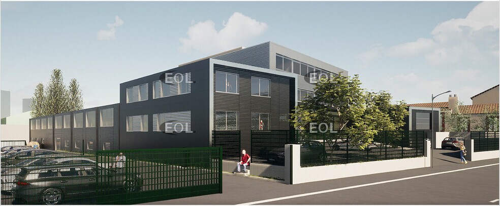 Industrial in Nanterre to rent - Building Photo - Image 1 of 9