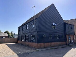 Ridgeway, Welwyn Garden City to rent Interior Photo- Image 2 of 3