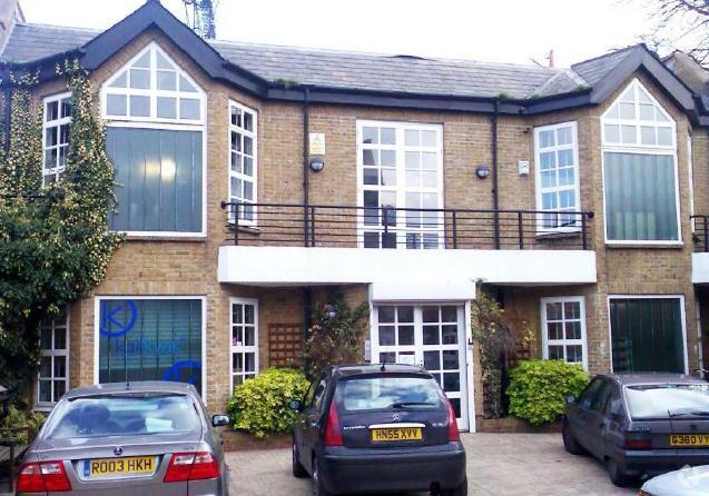 32 Caxton Rd, London for sale - Primary Photo - Image 1 of 1