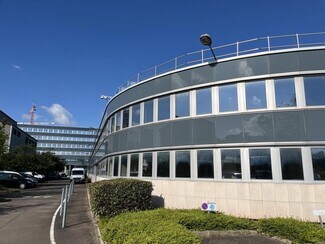 More details for 18 Rue D'Arras, Nanterre - Mixed-use to Rent