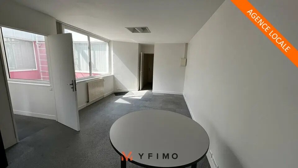 Location Bureaux 20 m² - Photo 1