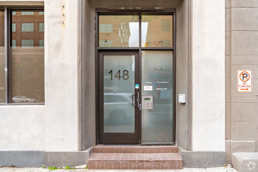 148 Townsend St, San Francisco, CA for rent - Building Photo - Image 2 of 6