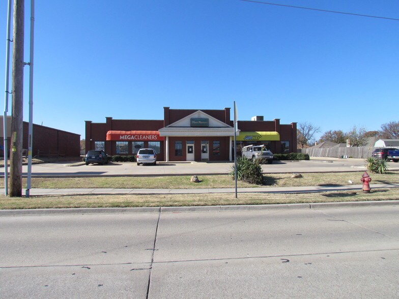 22 NW 67th St, Lawton, OK for sale - Building Photo - Image 2 of 8