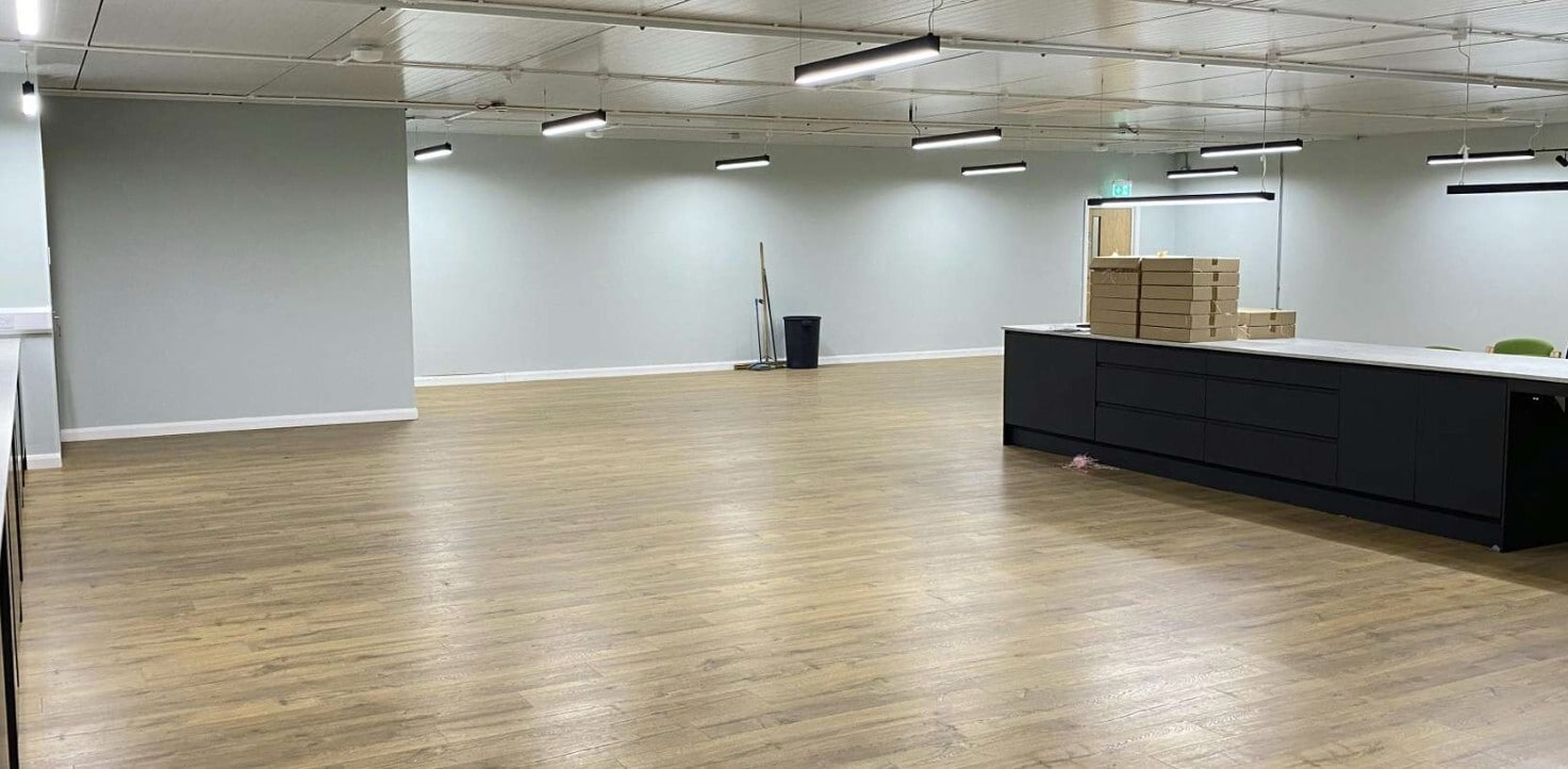 Store 1 Front Office, Bourne Enterprise Park, Bourne to rent Interior Photo- Image 1 of 1