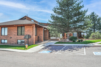 655 Southpointe Ct, Colorado Springs, CO for rent Building Photo- Image 1 of 17