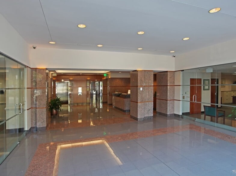 201 International Cir, Hunt Valley, MD to rent - Lobby - Image 3 of 6