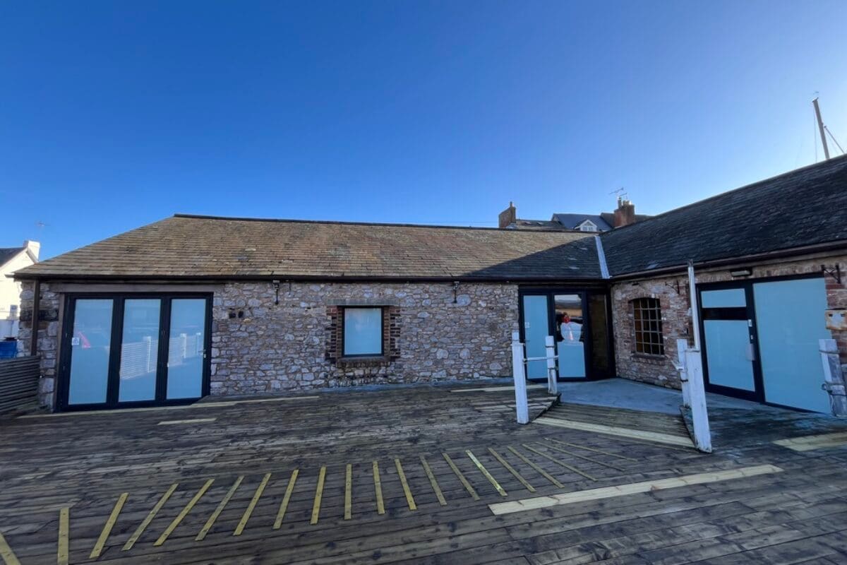 6 The Strand, Exeter to rent Primary Photo- Image 1 of 6