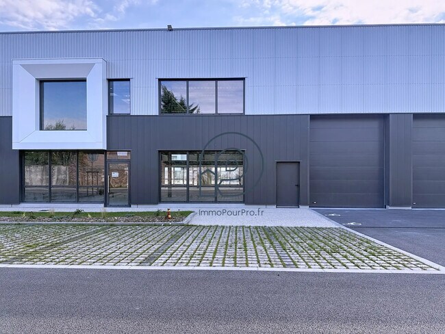 Vente Local d'activités 341 m²