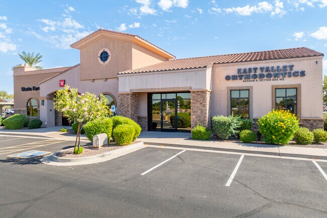 More details for 1635 N Greenfield Rd, Mesa, AZ - Office / Medical to Rent