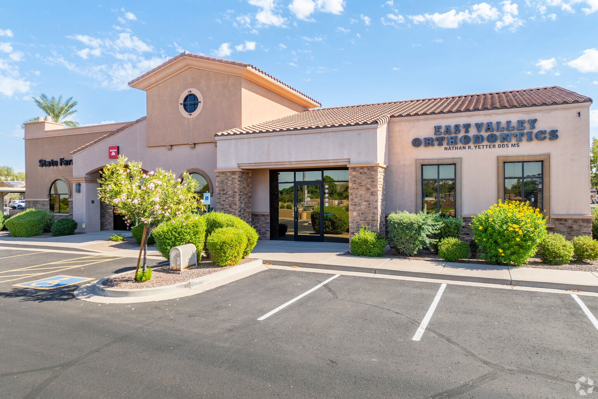 1635 N Greenfield Rd, Mesa, AZ to rent Building Photo- Image 1 of 9