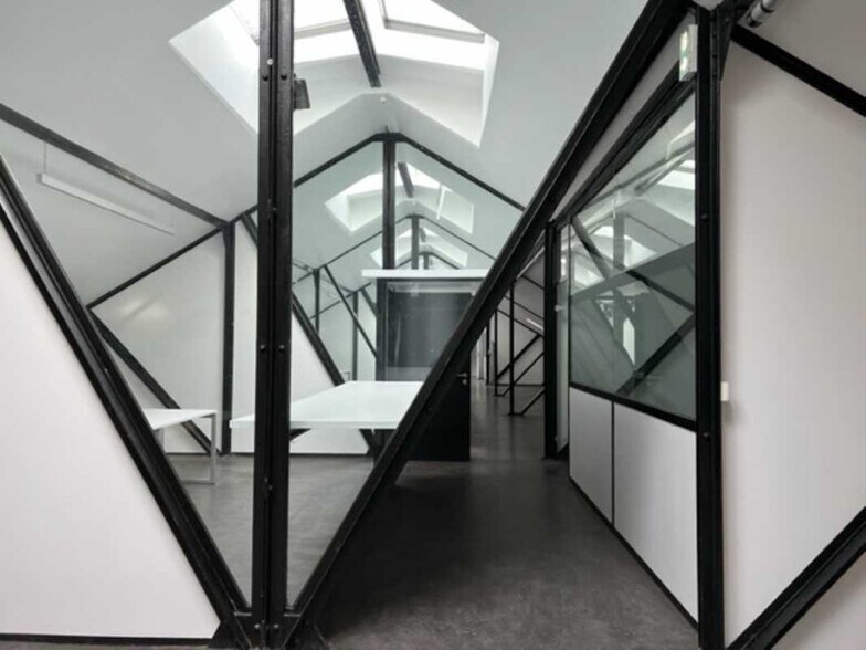 Office in Lyon to rent - Interior Photo - Image 3 of 24