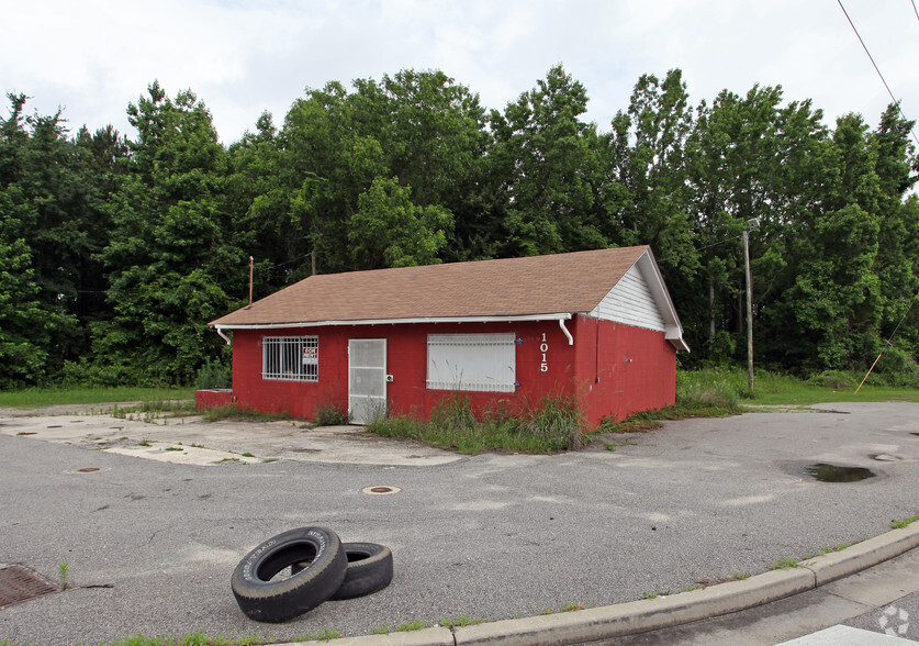 1015 E Smith St, Timmonsville, SC for sale - Primary Photo - Image 1 of 1