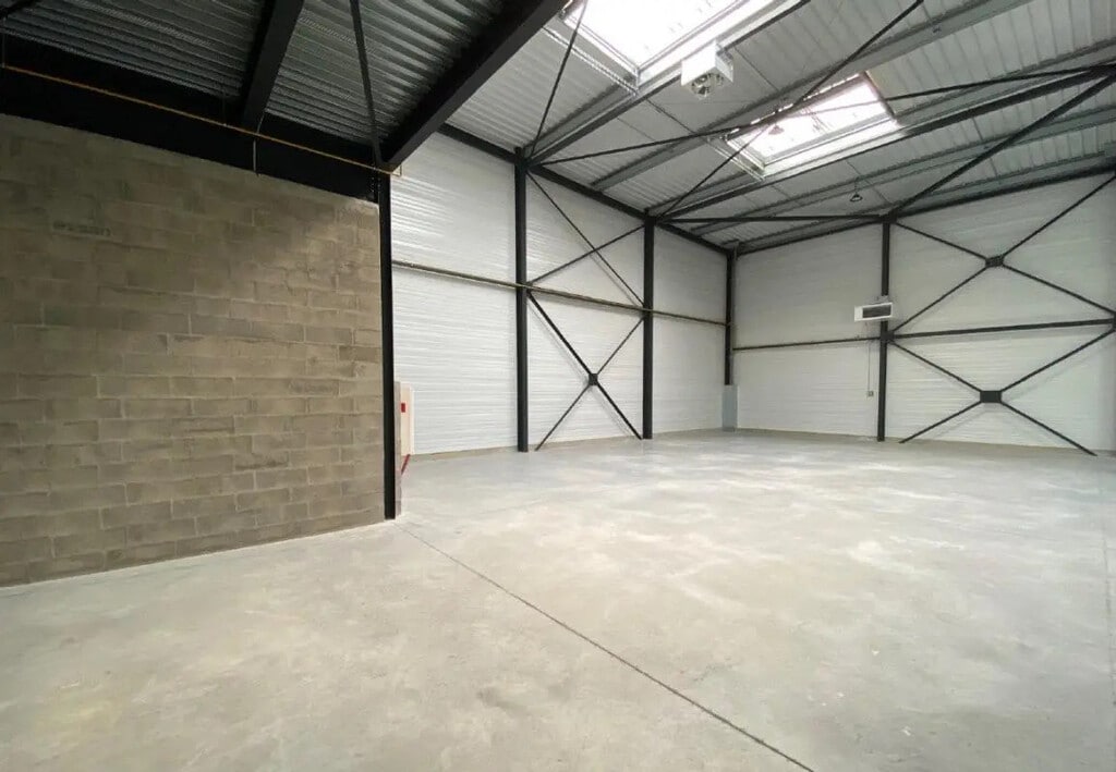 Vente Entrepôt 450 m² - Photo 1