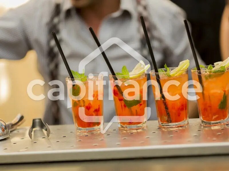 Retail in Meximieux for sale Building Photo- Image 1 of 6