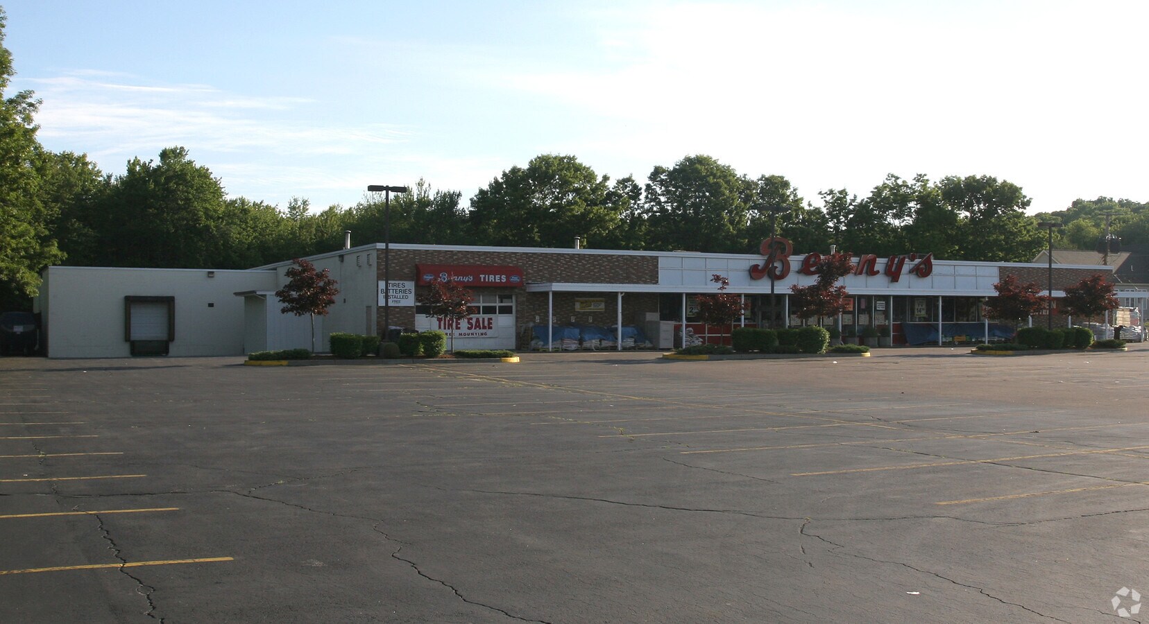 495 Tiogue Ave, Coventry 02816 UK