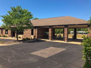 291 E Hwy CC, Nixa, MO for rent Building Photo- Image 1 of 25