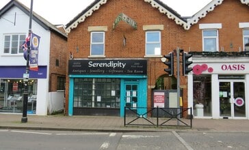 295 Fleet Rd, Fleet to rent Building Photo- Image 1 of 2