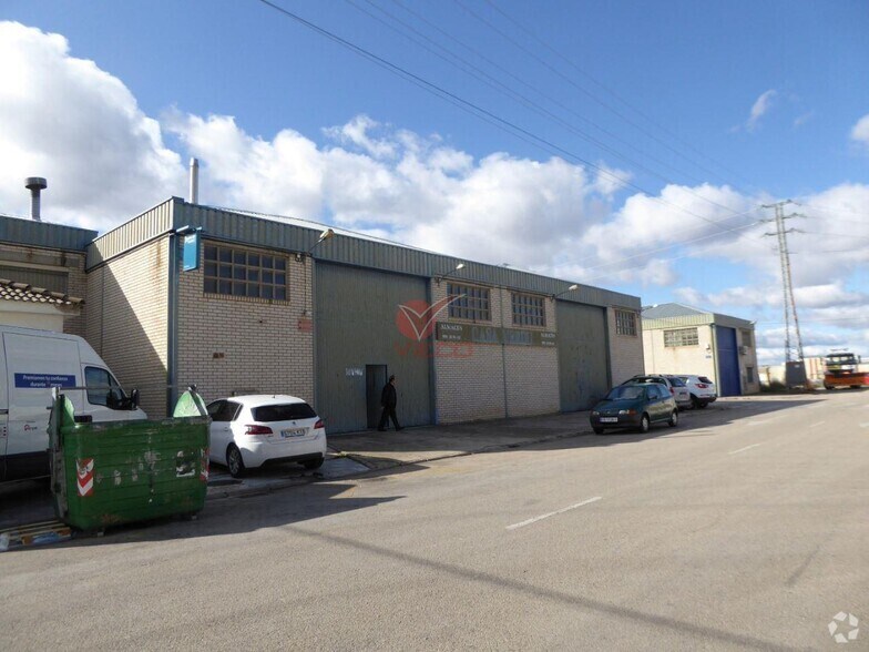 Industrial in Cuenca, Cuenca to rent - Primary Photo - Image 1 of 12